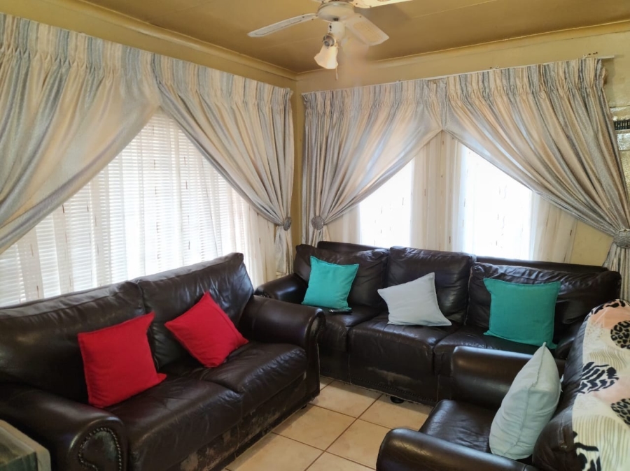 3 Bedroom Property for Sale in Geelhoutpark North West